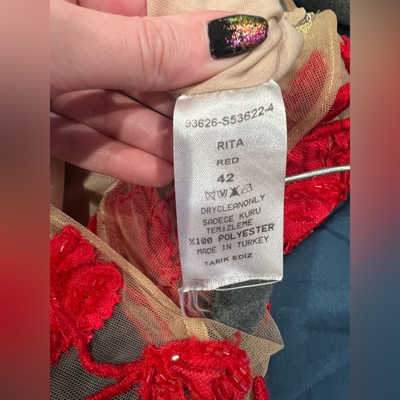 Tarik Ediz Gown - Picture 6 of 7